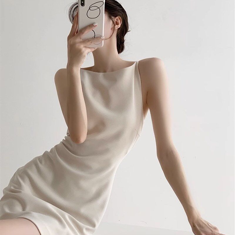 法式白色一字肩背心连衣裙女高级感修身收腰包臀显瘦短款吊带裙子