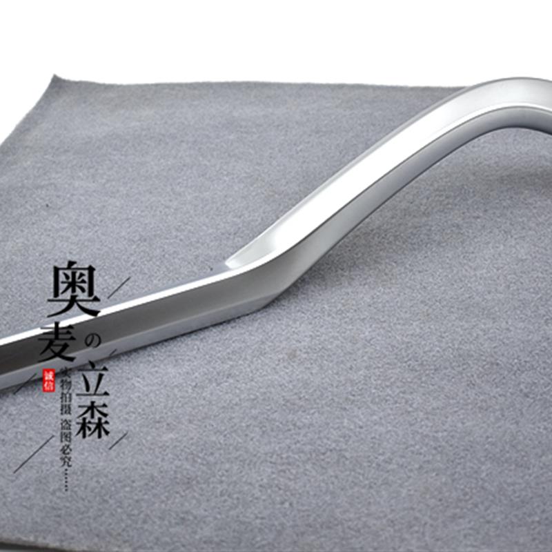 适用吉利博越中央扶手箱副仪表台中控操作台中央通道装饰条亮条