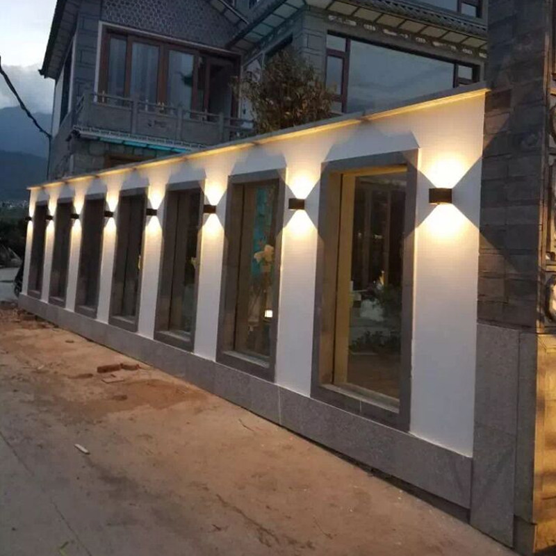 户外壁灯2021新款室外防水楼梯墙壁射灯网红女服装店门口氛围装饰
