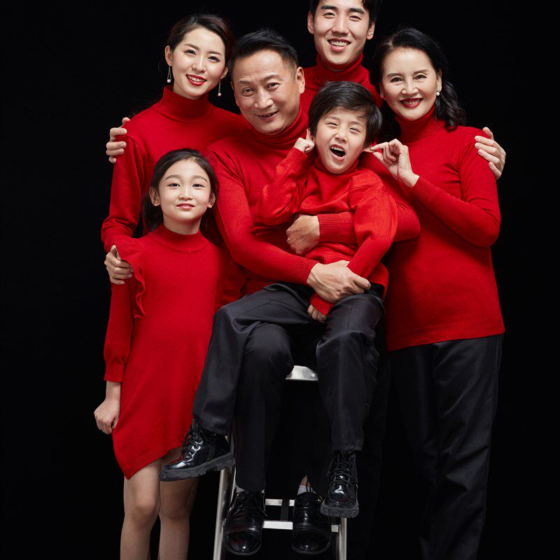 新款影楼拍照全家福一家六口新年家庭装红色毛衣亲子主题摄影服装