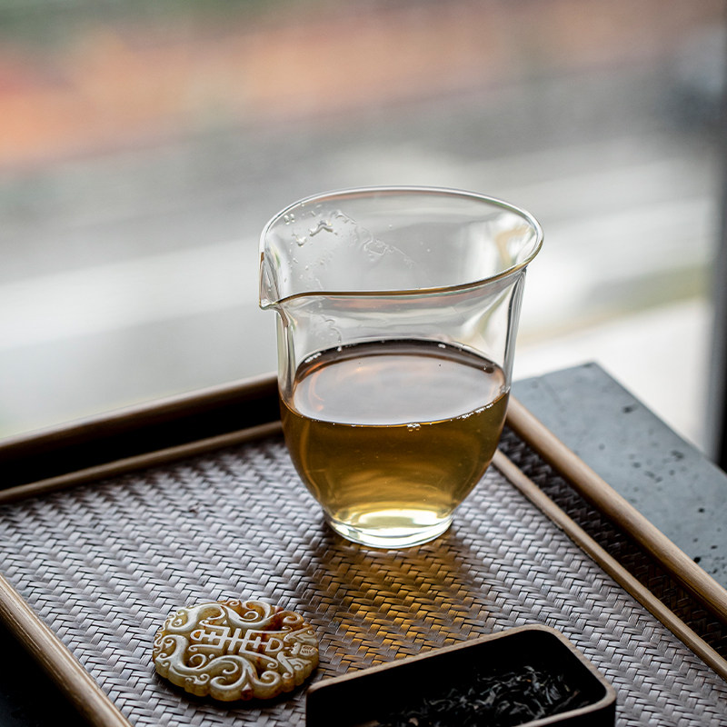 草木祠 耐热玻璃公道杯 禅意椭圆匀杯透明茶海公杯分茶器创意个性