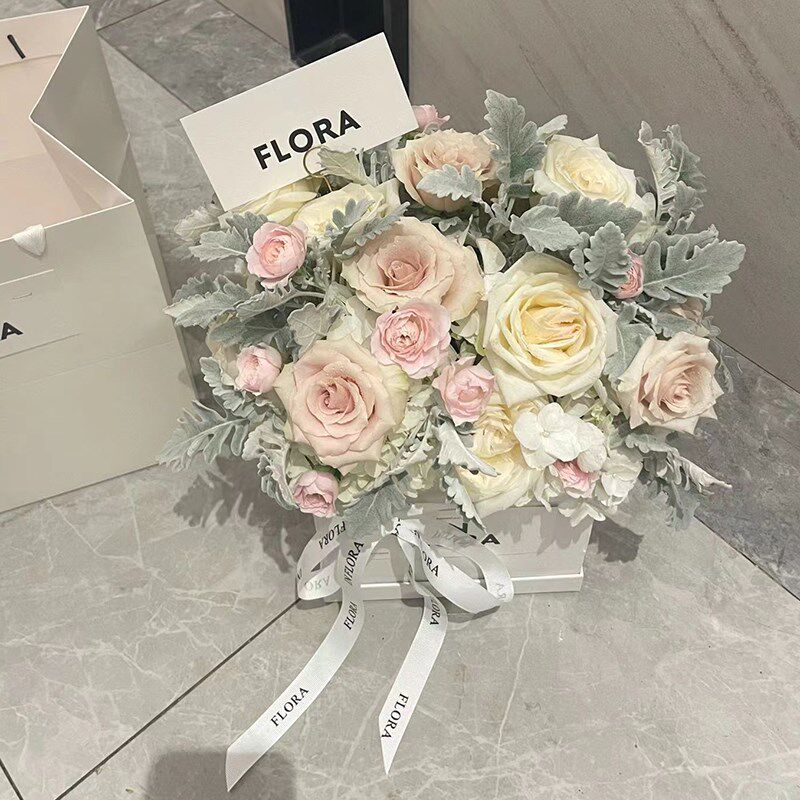 永生花泡泡玫瑰花束送闺蜜高级手提花盒仿真香皂花61节生日礼物