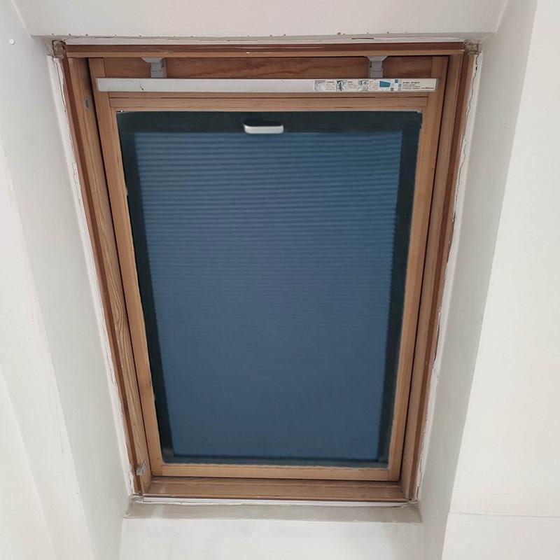 斜屋顶天窗遮阳帘阁楼窗帘斜顶蜂巢帘无纺布铝箔遮光适用威卢克斯