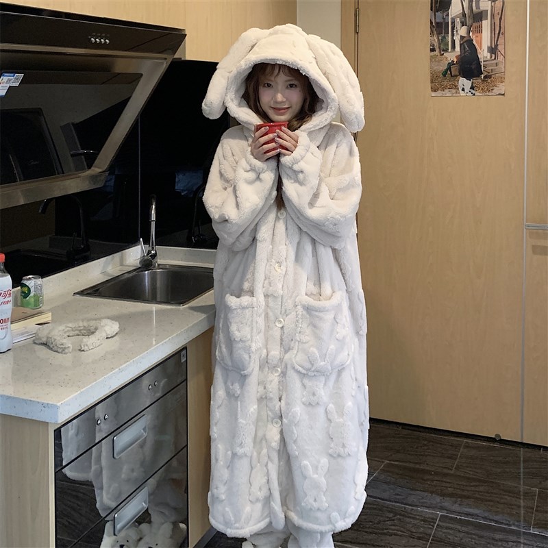 大码珊瑚绒睡衣女款冬季加绒加厚可爱兔子2024新款秋冬天睡袍套装