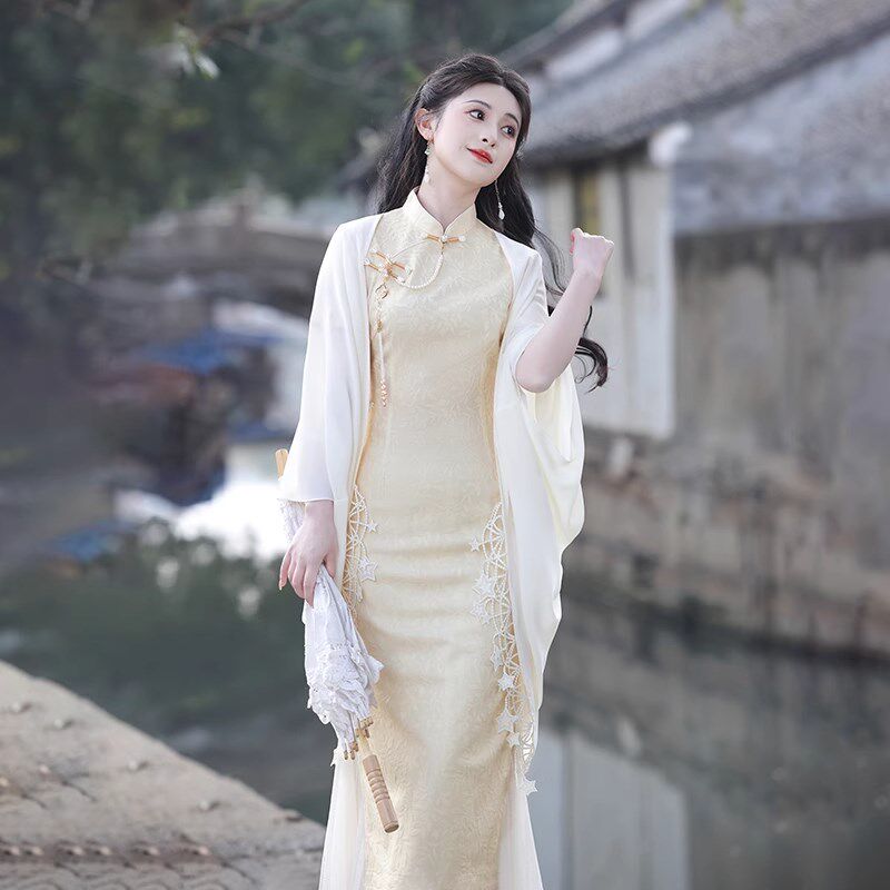 旗袍披肩女外搭2025新款防晒披肩女夏薄款高级感纱巾丝巾披肩披风
