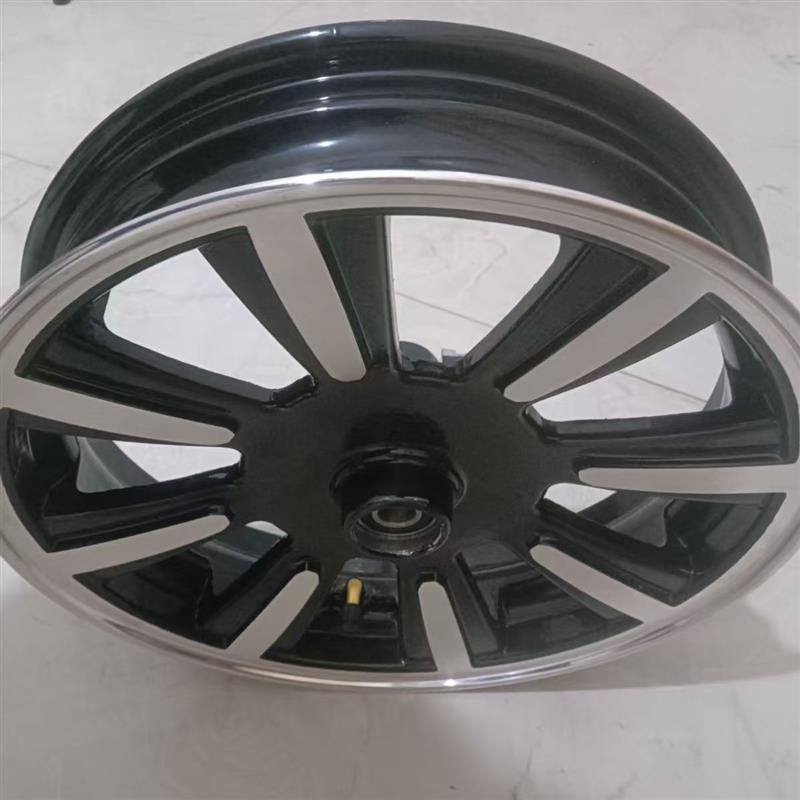 型号130-70-12。适用于各式电动三轮车前轮毂.轴承型号6202的。