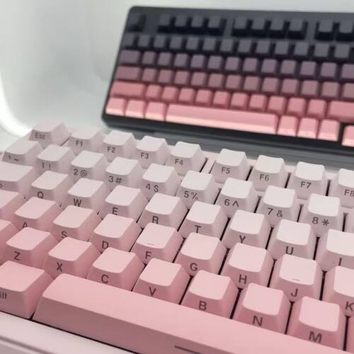 雾桃粉PBT渐变侧刻键帽