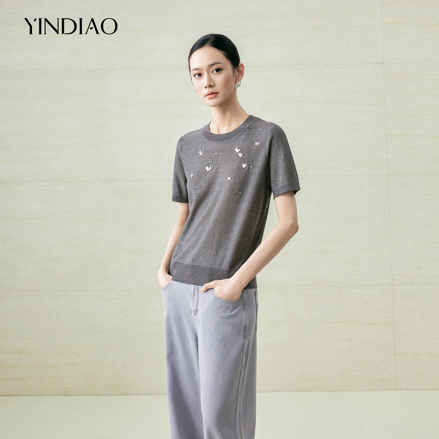 YINDIAO引调亮片装饰短袖针织衫