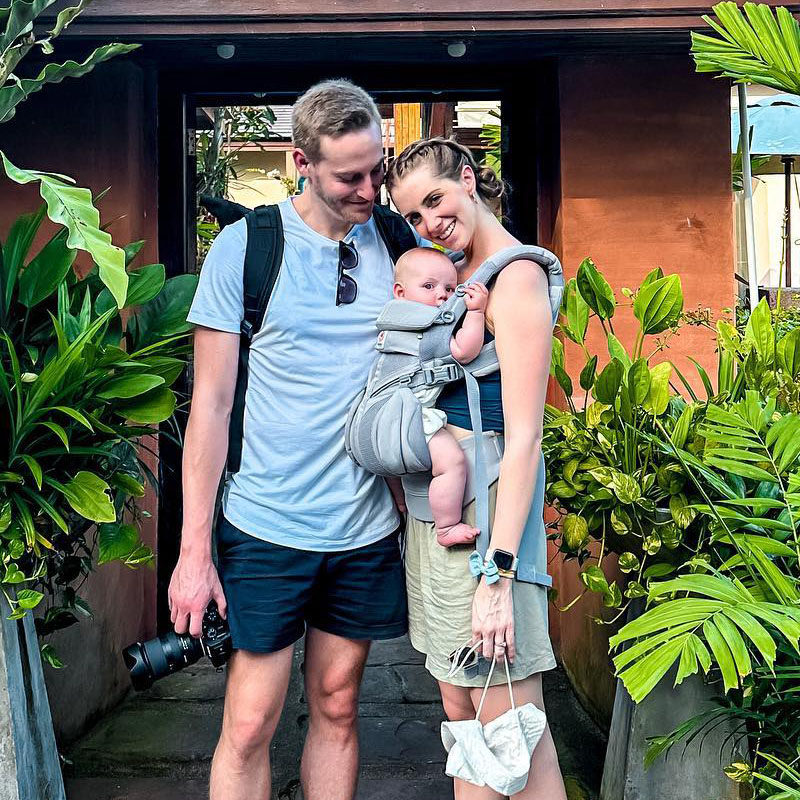 breeze婴儿背带前抱式ergo幼儿宝宝外出腰凳多功能二抱孩子被带狗