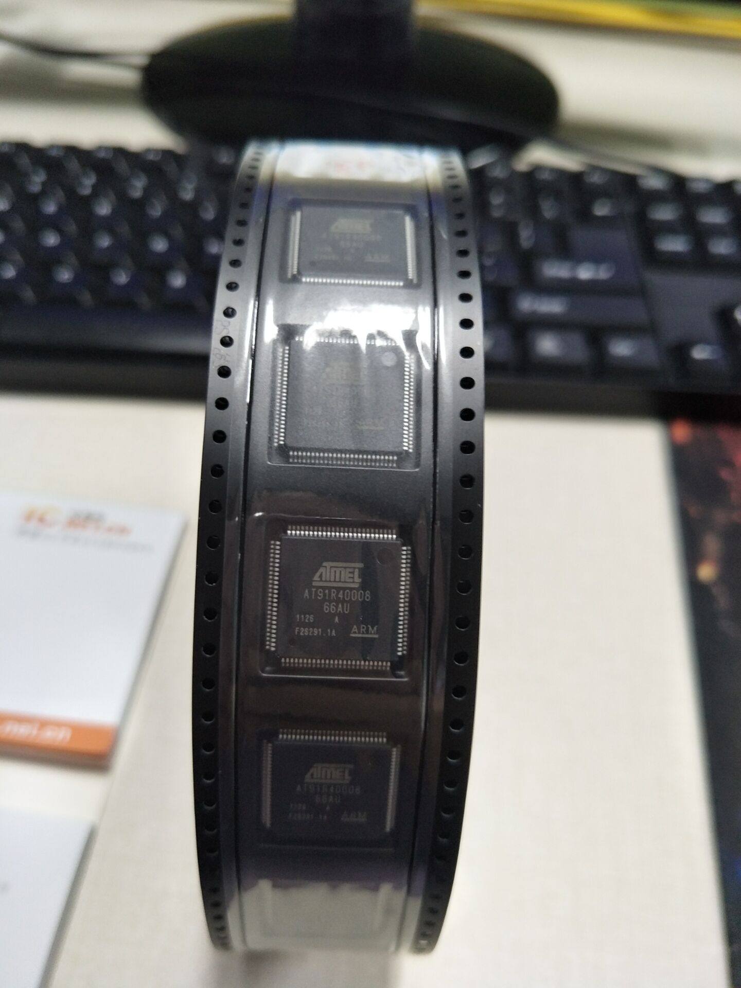全新原装正品AD9852ASTZ 转换器超高速比较器 封装QFN80