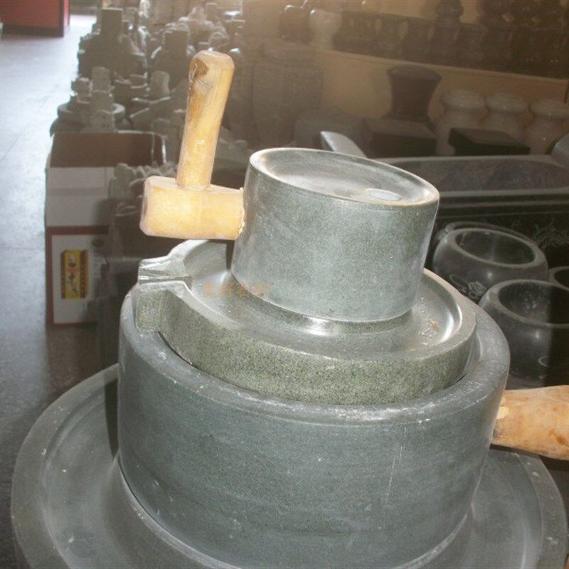 天然青石打造石磨家庭院景观大石磨原石磨光手工复古豆浆机圆磨盘