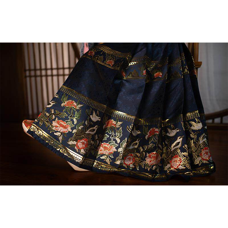 浪客行汉服 明制 牡丹纹 花鸟 叽叽喳喳 仿妆花马面对襟短袄补服