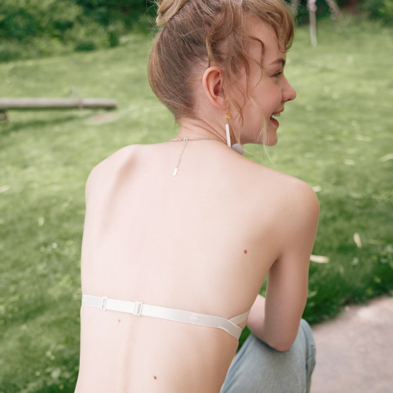 六楼内衣抹胸美背女无肩带胸罩薄款秋冬隐形文胸小胸聚拢防滑露背