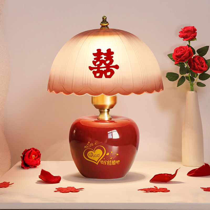 陪嫁新婚长明灯结婚台灯婚房床头灯一对送新娘闺蜜礼物陶瓷小夜灯