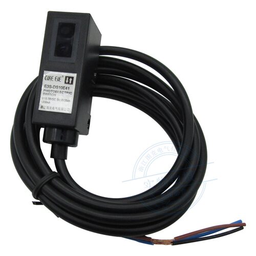 方形 光电开关 传感器 E3S-DS10E41 漫反射型 NPN三线常开