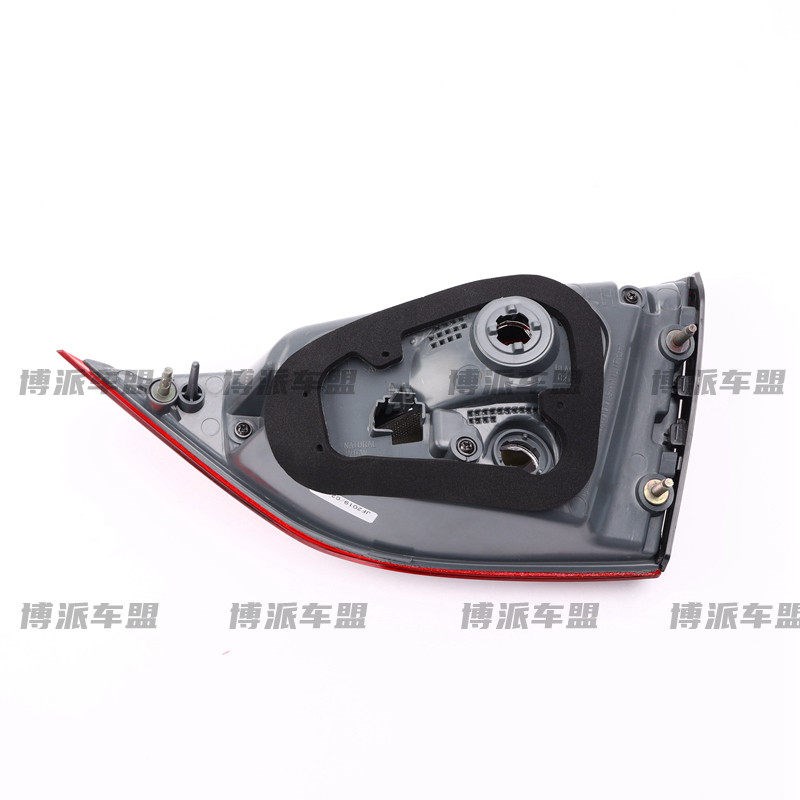 现代朗动后尾灯总成12 13 14 15 16款朗动后灯壳灯壳刹车灯组合灯