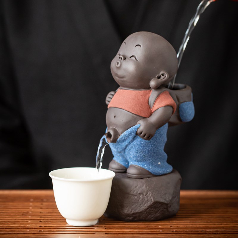 创意紫砂尿童茶宠摆件精品茶玩撒尿小孩尿尿茶具可爱网红款小和尚