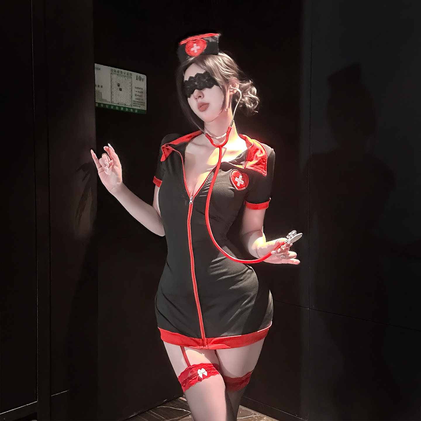 纯欲护士女性感制服免脱包臀裙