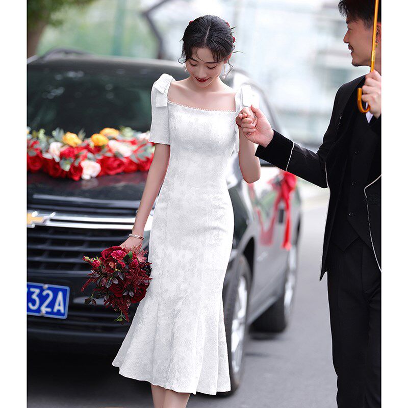 白色订婚礼服裙平时可穿小个子法式鱼尾领证登记连衣裙小白裙日常