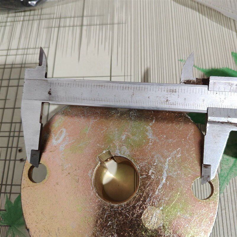 撒肥机甩肥盘法兰盘施肥器固定甩盘专用法兰盘撒肥机配件圆盘