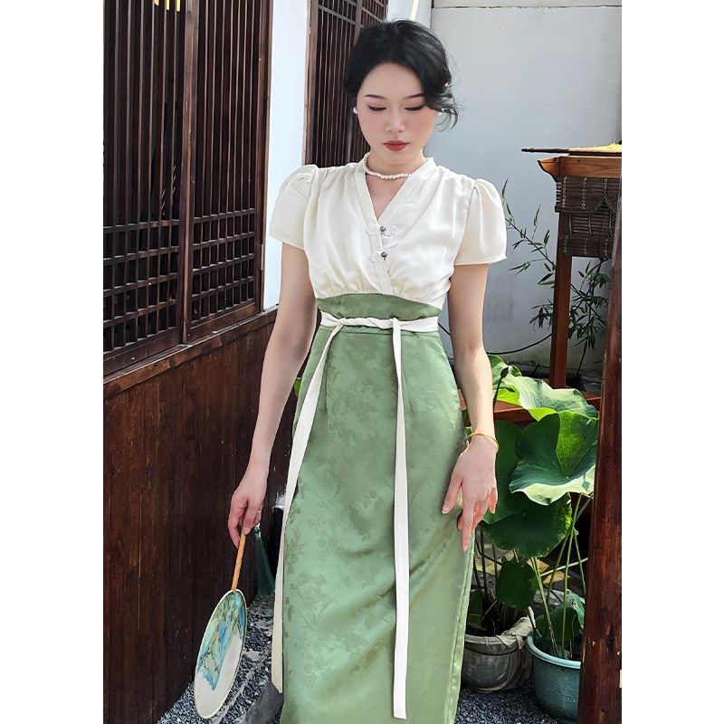 鹿与玫瑰新中式改良旗袍女国风汉服长袖红色连衣裙气质订婚礼服裙