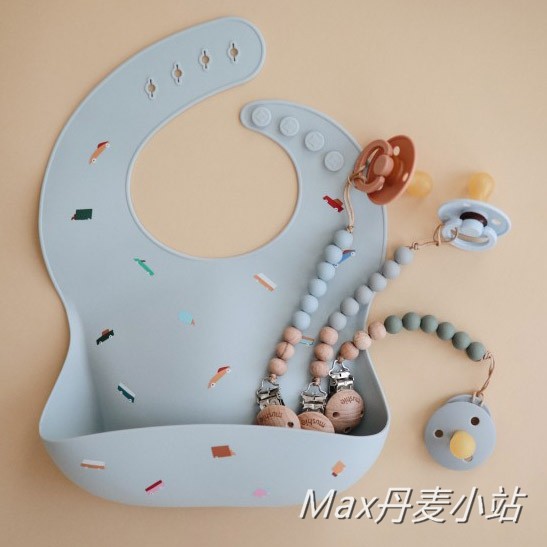 丹麦Mushie 超软ins新款宝宝婴幼儿硅胶围兜食饭兜辅食围嘴防水