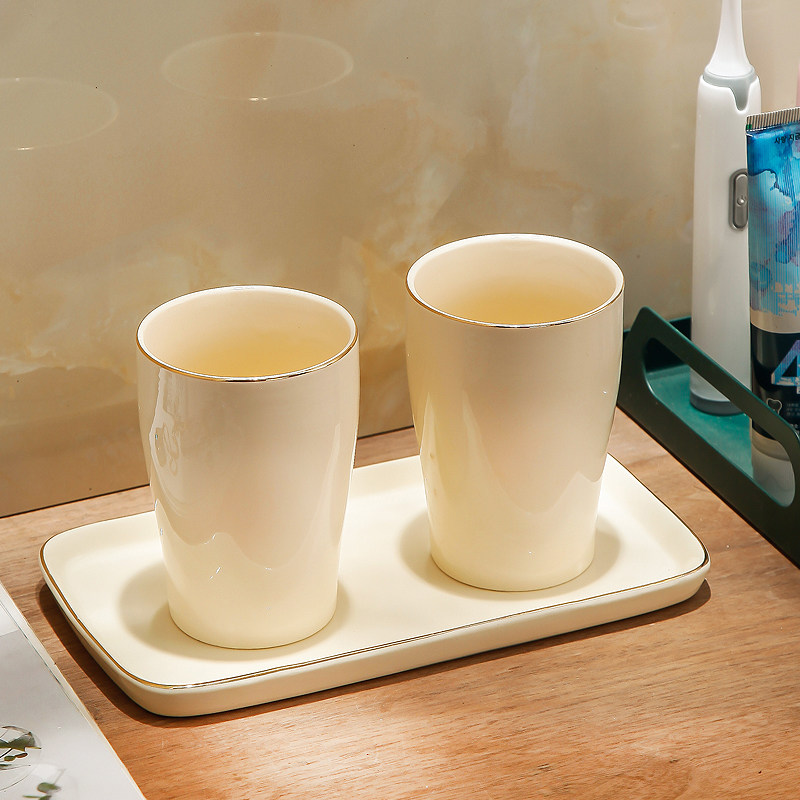 轻奢陶瓷家用牙缸漱口杯一对洗漱杯情侣结婚创意杯子套装置物架