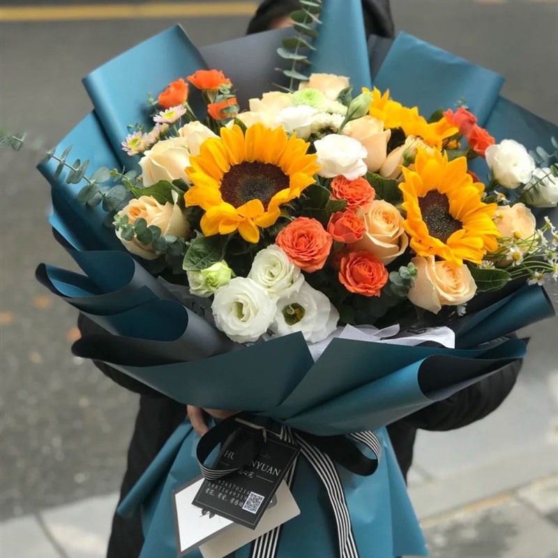 唐山鲜花速递玫瑰向日葵康乃馨生日礼物百合混搭花束同城花店配送