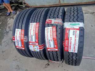 双钱货车轮胎700r16 750 825一16 900r20 1100R20 1200全钢丝三包