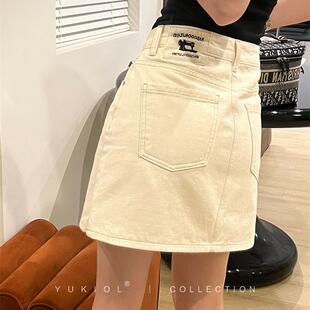 小羽家牛仔短裙女2025年夏日薄款 半身裙开叉高腰米白色显瘦A字裙