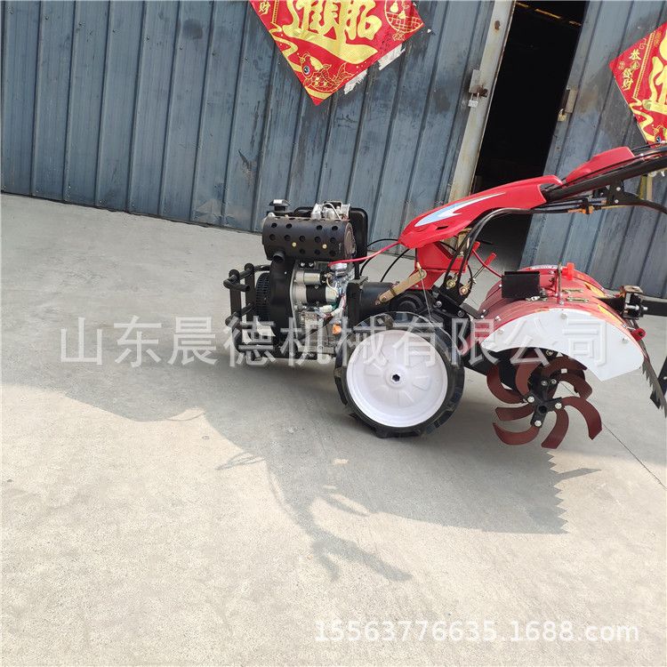 果园小型四驱旋耕机 手扶翻地开沟带转向直连微耕机