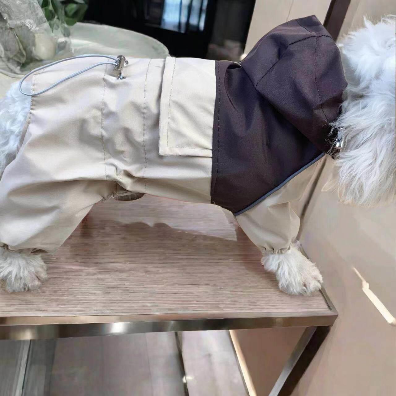 春夏季宠物狗狗雨衣防水四脚工装撞色拼接冲锋衣防风帅气狗狗衣服