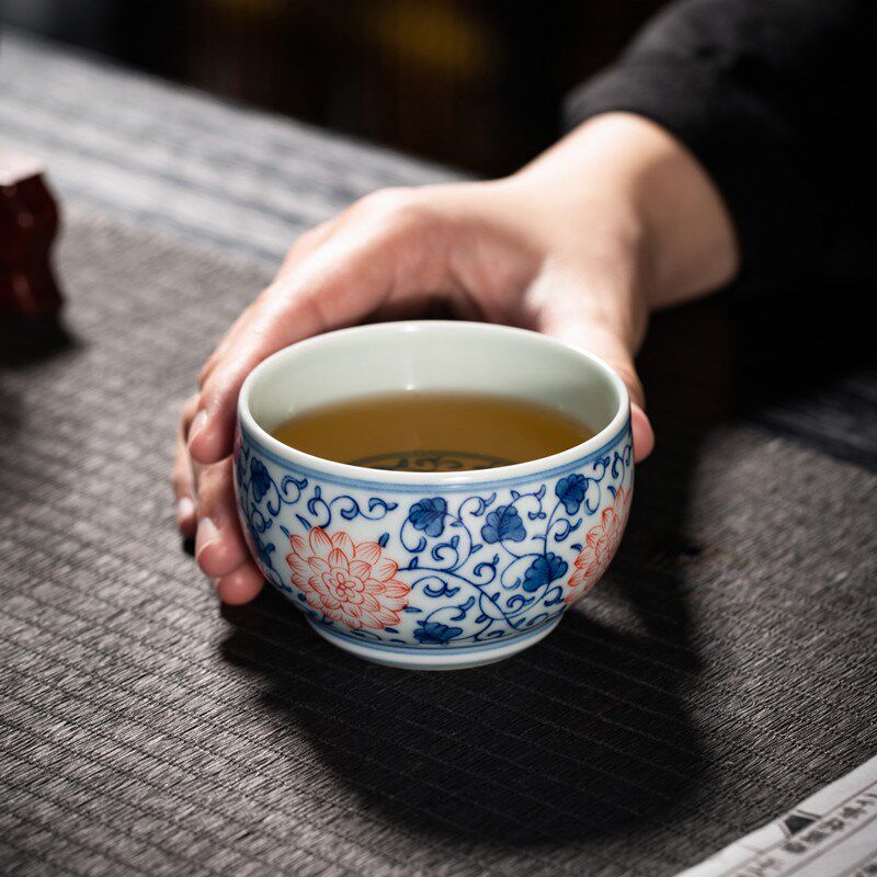 青花釉里红缠枝莲主人杯手绘茶杯景德镇茶具禅定杯带内画品茗杯单
