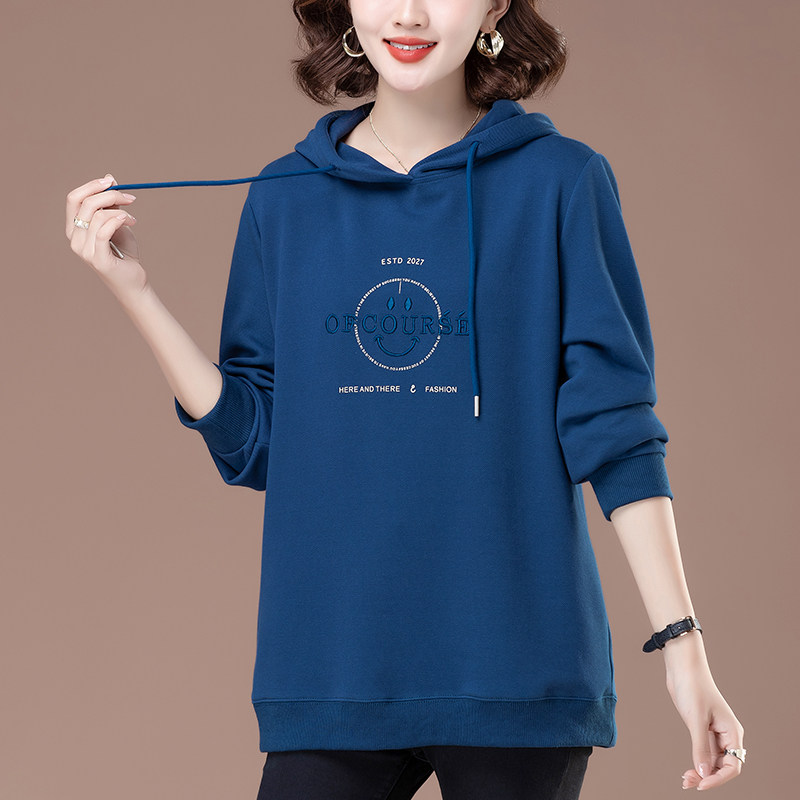 洋气老年人薄款卫衣连帽女灰色宽松休闲外套时尚妈妈春秋新款上衣