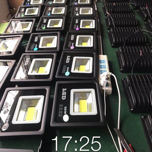 led投光灯户外防水超亮泛光灯大功率塔吊射灯球场100W400W探照灯