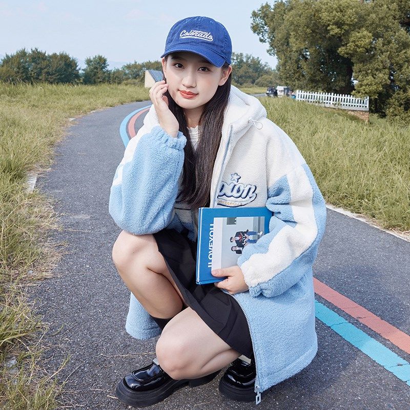 初中生少女羊羔毛绒外套16岁女孩2024年新款冬装加厚棉服高中学生