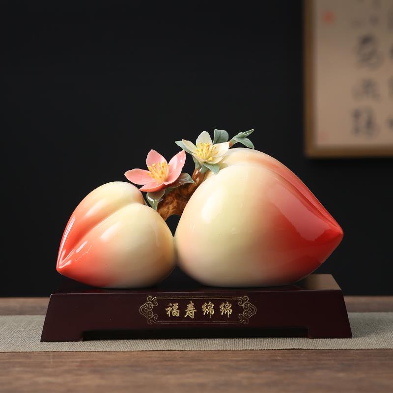 陶瓷寿桃摆件创意老人生日仙桃礼品送长辈贺寿礼物蟠桃捏花装饰品