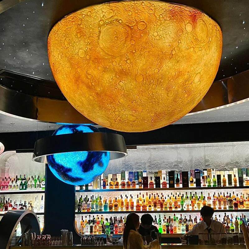 月球灯吸顶灯地球商场饭厅大号星球灯网红工程软装半圆球形月亮灯