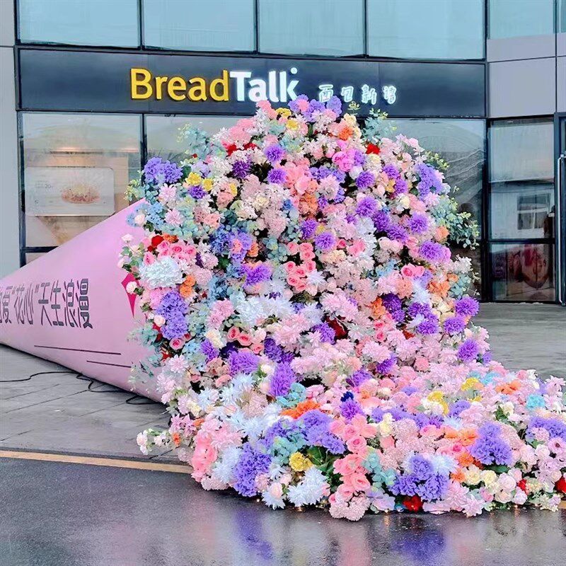 网红拍照打卡巨型花束户外仿真花摆件玫瑰景区装饰商业美陈道具大