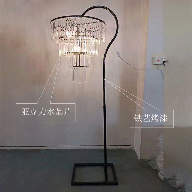 新款婚庆道具亚克力水晶冰条路引灯舞台布置创意灯具T台装饰道具