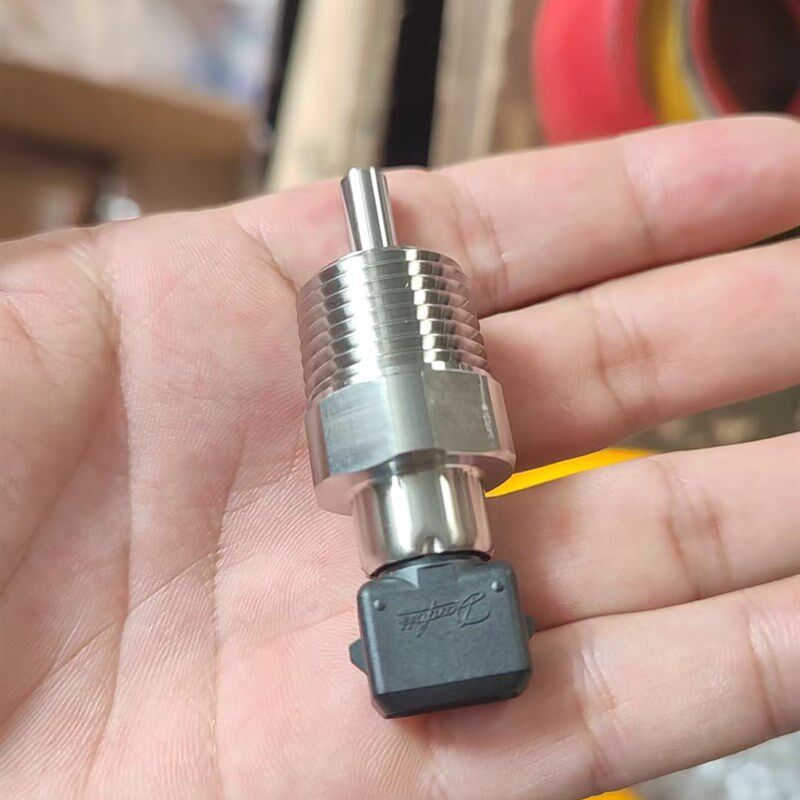 龙工6485 6365 6400 6486 6490 6245 6235EH挖掘机液压油温传感器