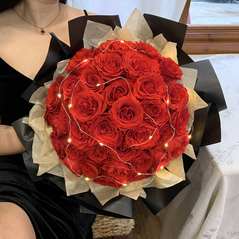 武汉香槟玫瑰向日葵花束鲜花速递同城江岸汉阳武昌硚口生日配送店