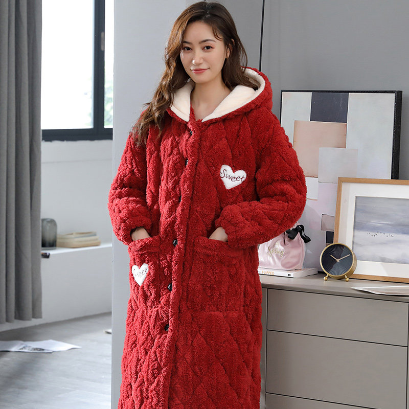 加厚珊瑚绒睡衣袍女士加长款冬季连帽外套长毛绒三层夹棉家居服浴