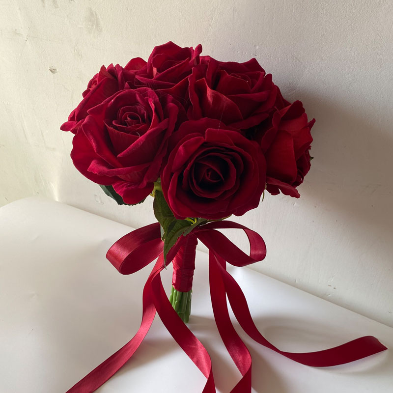 婚纱摄影仿真婚礼高档红玫瑰秀禾手捧花中式领证新娘绣球花束