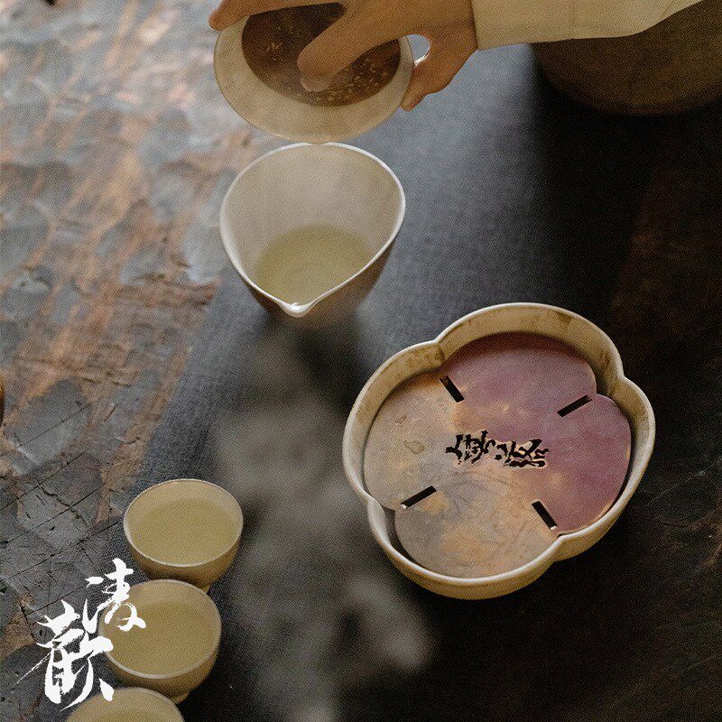 清欢丨手工粉引干泡盘海棠茶承 日式功夫茶具壶承茶盘花瓣蓄水盘