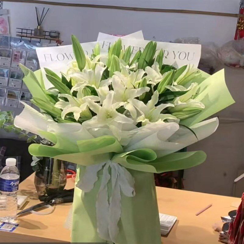 百合花束粉白多头百合康乃馨混搭玫瑰生日礼物鲜花同城速递