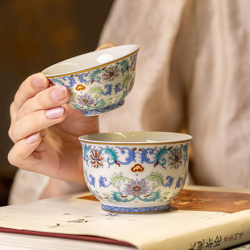 珐琅彩景德镇陶瓷缠枝莲泡茶壶家用中式盖碗会客杯斗彩主人杯礼盒
