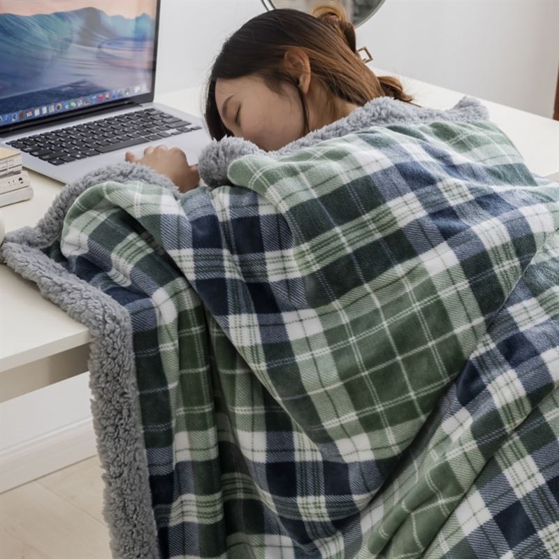 盖脚被子烤火毯子小毛毯婴儿专用宝宝新生冬季加绒加厚车用沙发睡