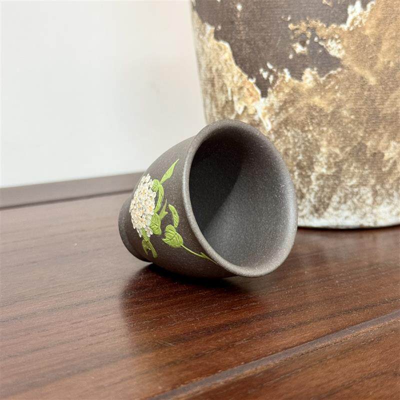 宜兴王乐紫砂杯堆绘玉兰绣球花主人杯小口杯原矿段泥茶杯85ml