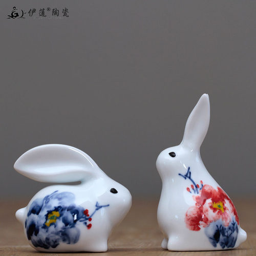 兔子摆件陶瓷祝福饰品现代可爱客厅桌面摆设景德镇纯手工青花手绘